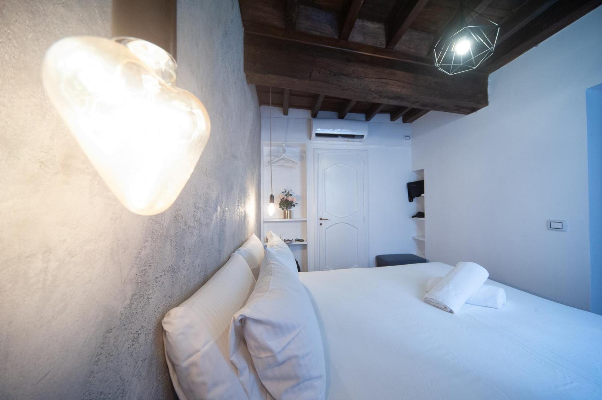 Navona Jacuzzi Apartamento *