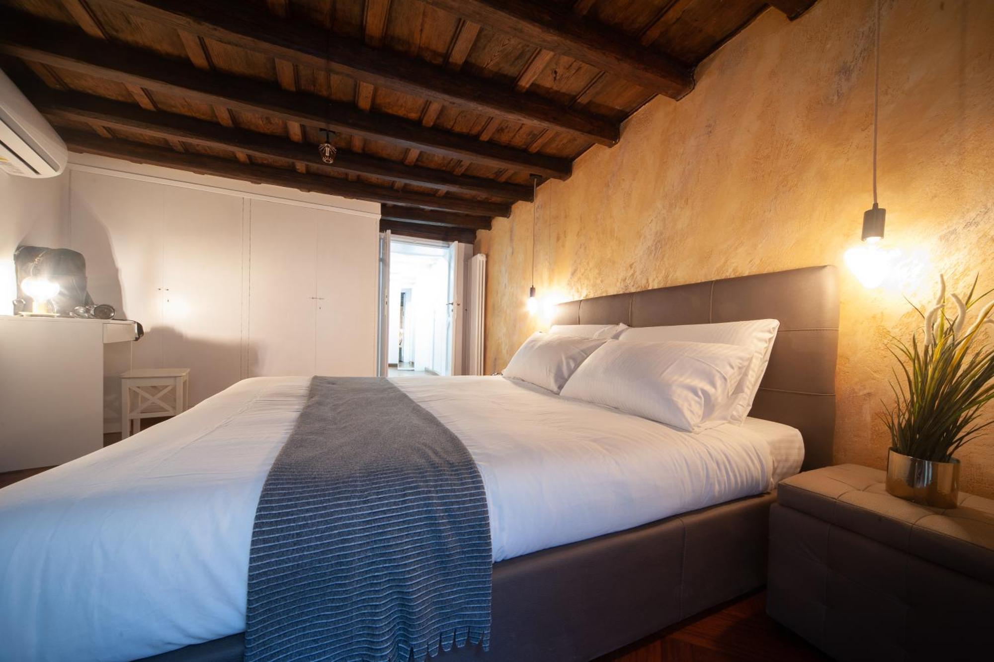 Navona Jacuzzi Apartamento *